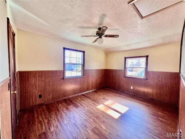 $194,900 | 16144 Horse Shoe Drive, Houston, MO 65483