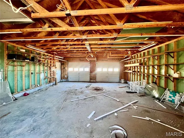 $194,900 | 16144 Horse Shoe Drive, Houston, MO 65483