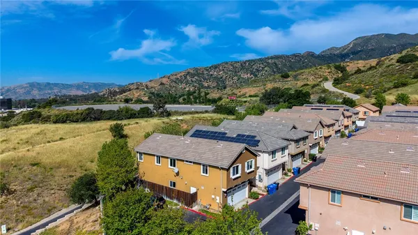 $749,000 | 14059 Carlton Lane, Sylmar, CA 91342