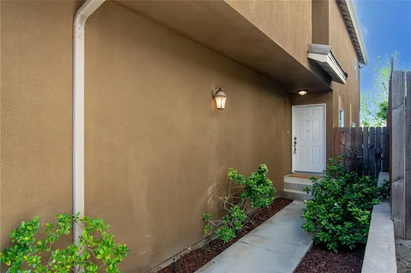 $749,000 | 14059 Carlton Lane, Sylmar, CA 91342