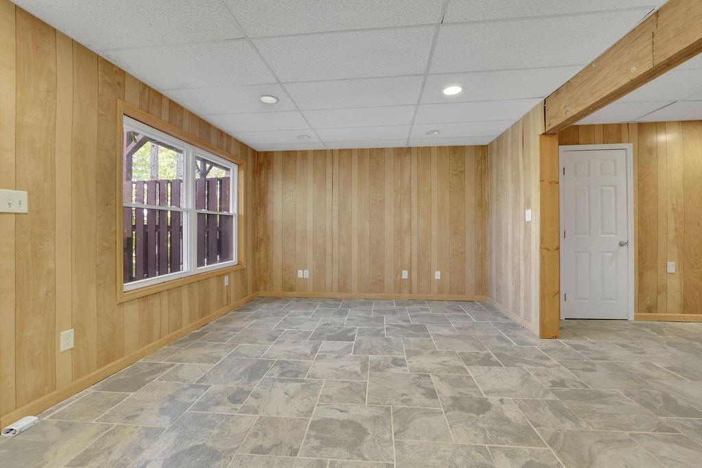 4085 Spring Cove Drive Duluth, GA 30097 - Photo 34 of 45 a view of an empty room with a window