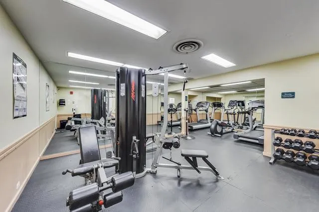 $185,000 | 3950 North Lake Shore Drive, Unit 2125, Chicago, IL 60613