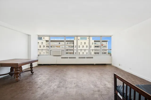 $185,000 | 3950 North Lake Shore Drive, Unit 2125, Chicago, IL 60613