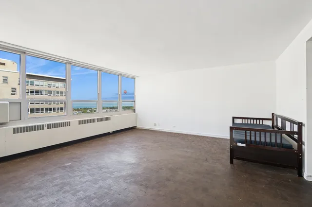 $185,000 | 3950 North Lake Shore Drive, Unit 2125, Chicago, IL 60613