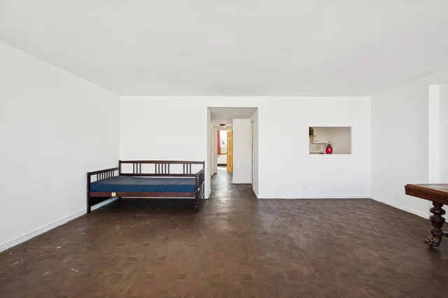 $185,000 | 3950 North Lake Shore Drive, Unit 2125, Chicago, IL 60613