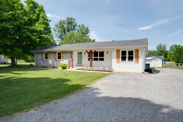 $420,000 | 104 Delrose Drive, Portland, TN 37148
