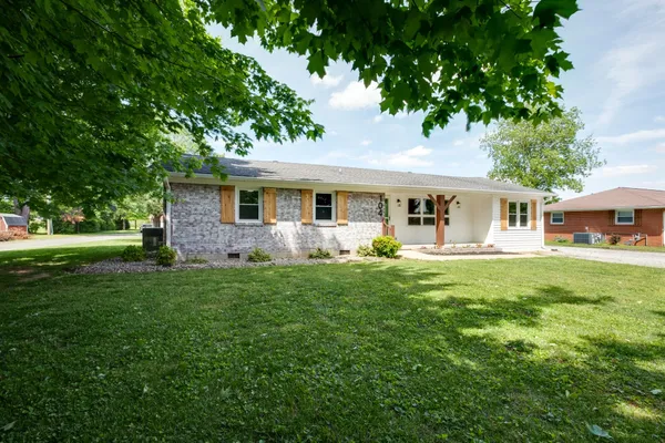 $420,000 | 104 Delrose Drive, Portland, TN 37148