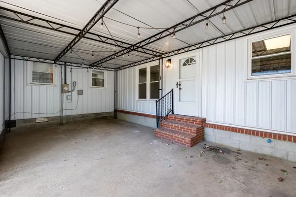 $420,000 | 104 Delrose Drive, Portland, TN 37148