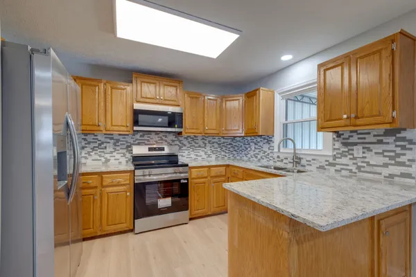 $420,000 | 104 Delrose Drive, Portland, TN 37148