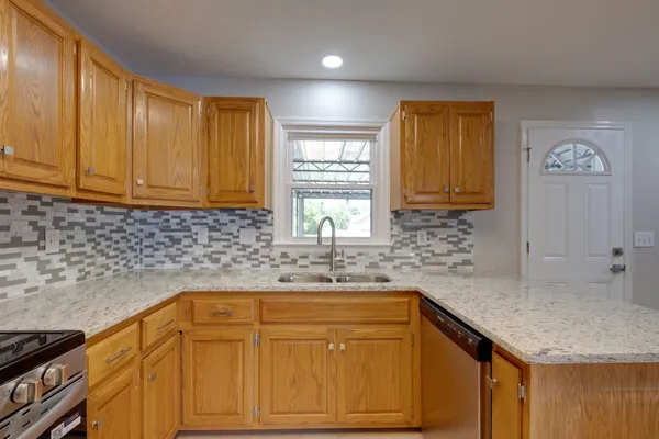 $420,000 | 104 Delrose Drive, Portland, TN 37148