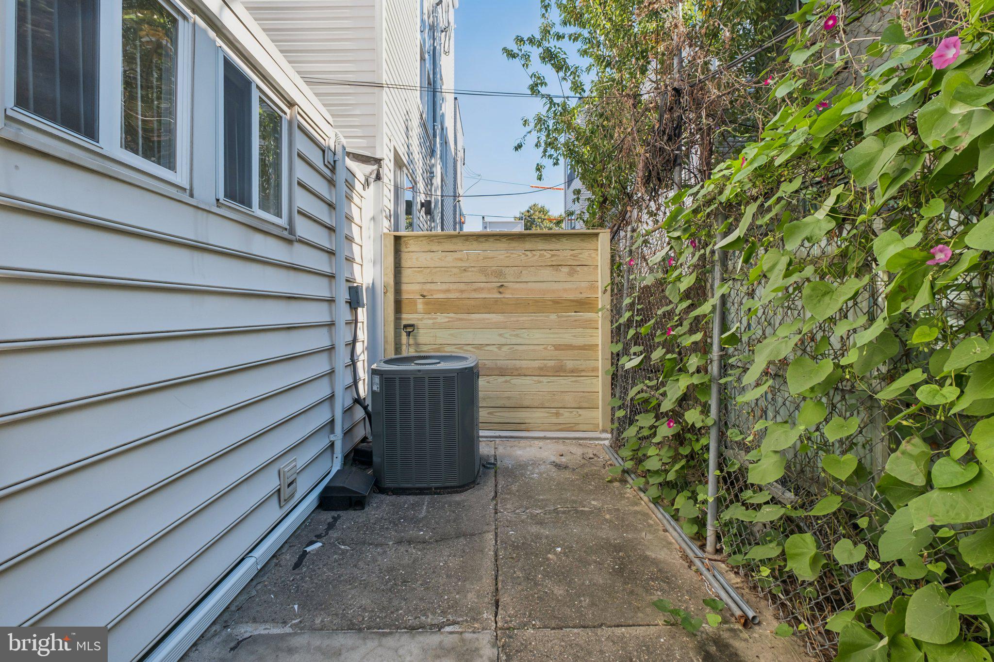 930 French Street Philadelphia, PA 19122 - Photo 8 of 13