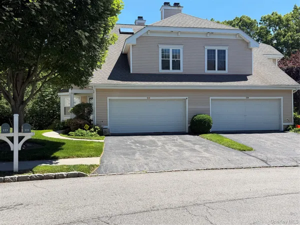 $1,100,000 | 121 Winding Ridge Road, White Plains, NY 10603