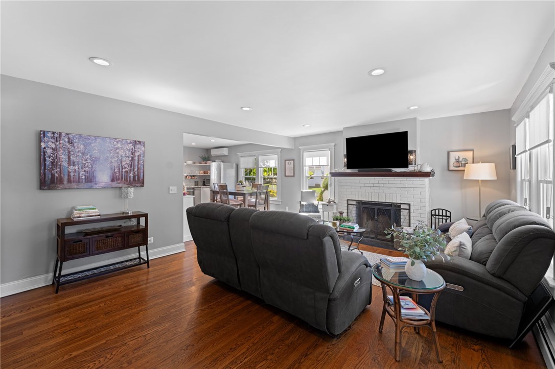 4 Westminster Street Westerly, RI 02891 - Photo 14 of 48