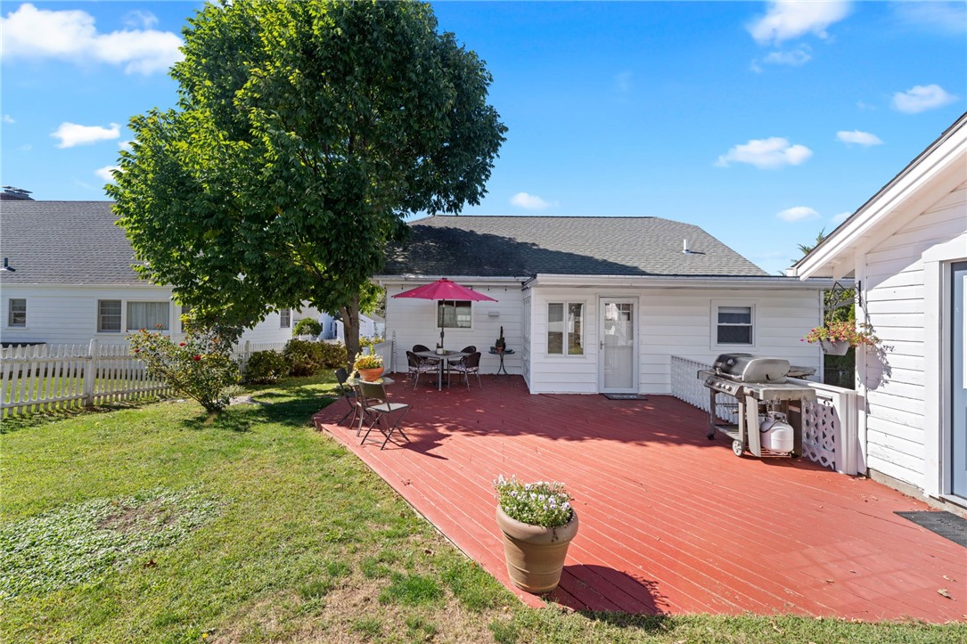 4 Westminster Street Westerly, RI 02891 - Photo 30 of 48