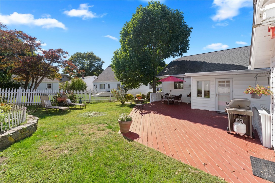 4 Westminster Street Westerly, RI 02891 - Photo 33 of 48