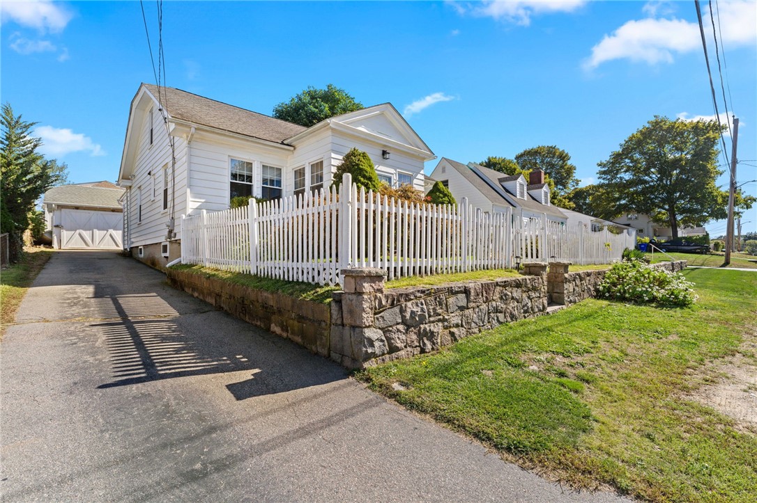 4 Westminster Street Westerly, RI 02891 - Photo 35 of 48