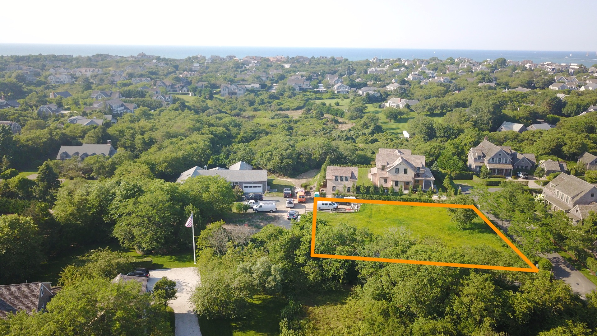 8 Pilgrim Road Nantucket, MA 02554 - Photo 4 of 7