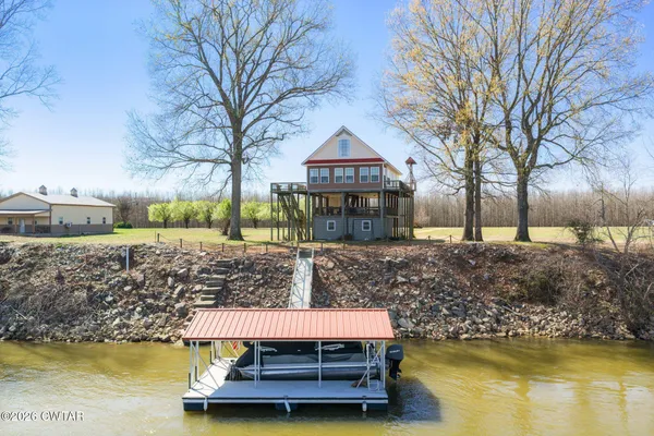 $529,000 | 1046 Scenic Lane, Bath Springs, TN 38311
