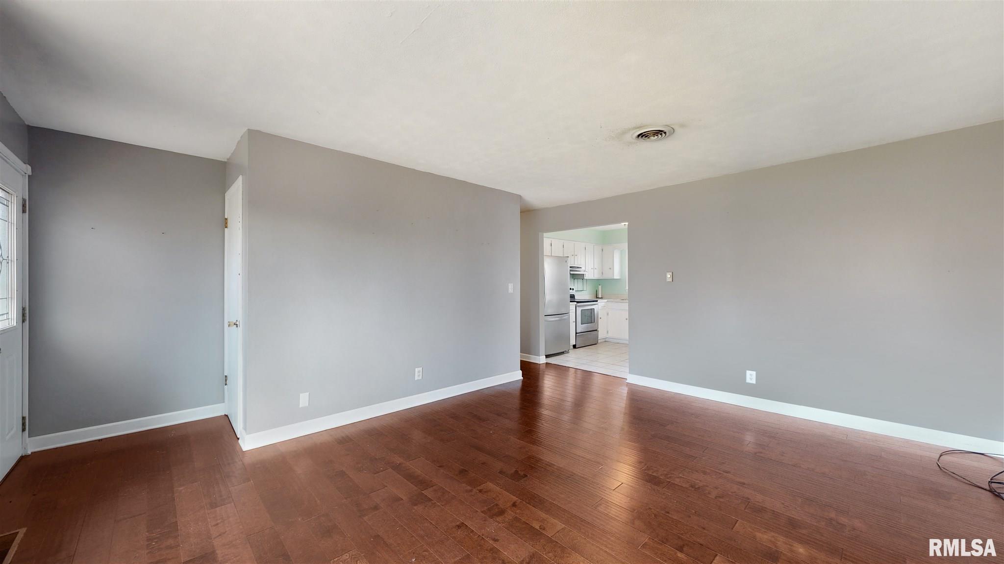 4816 South Valeta Court Mapleton, IL 61547 - Photo 11 of 34