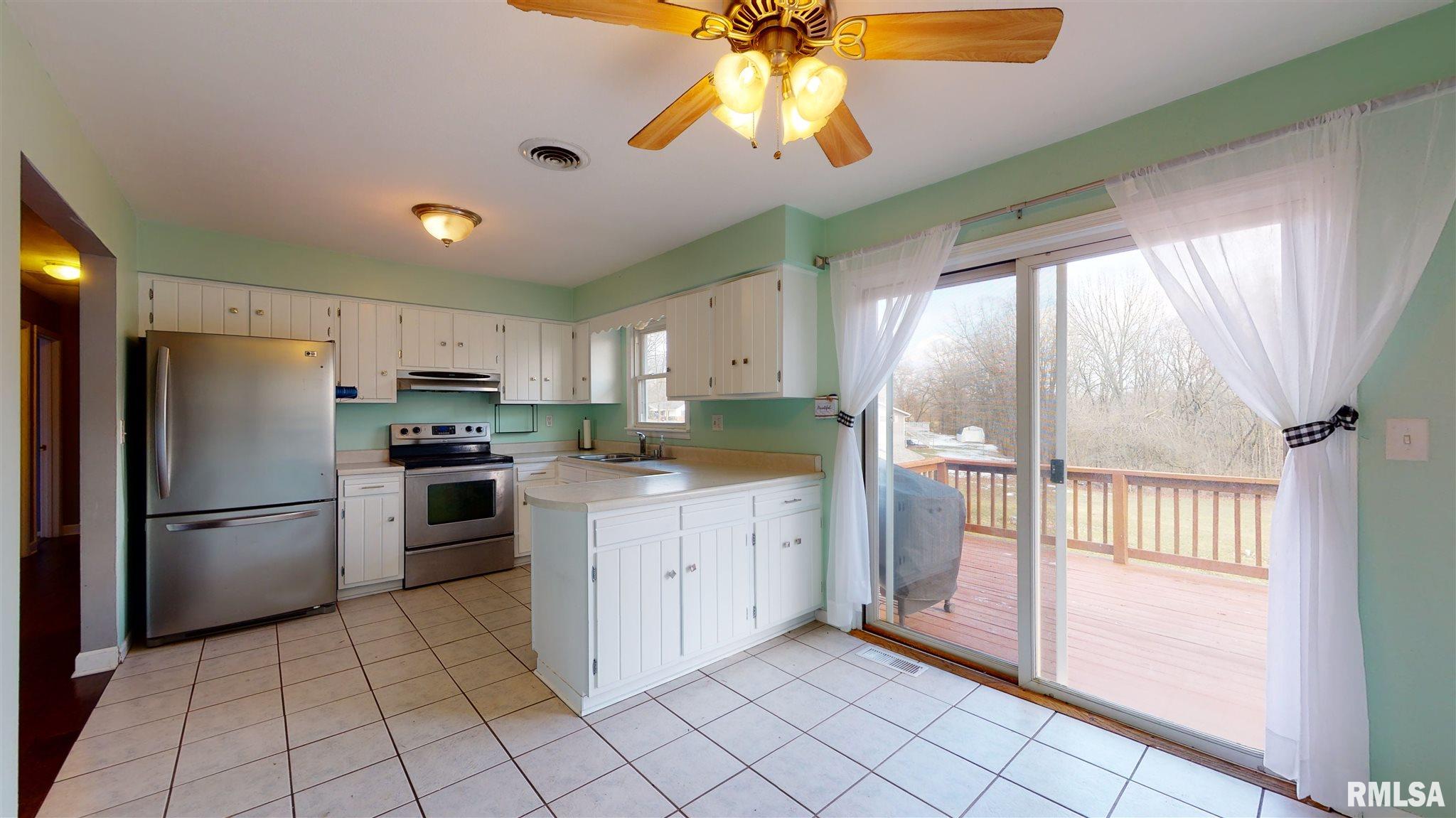 4816 South Valeta Court Mapleton, IL 61547 - Photo 17 of 34