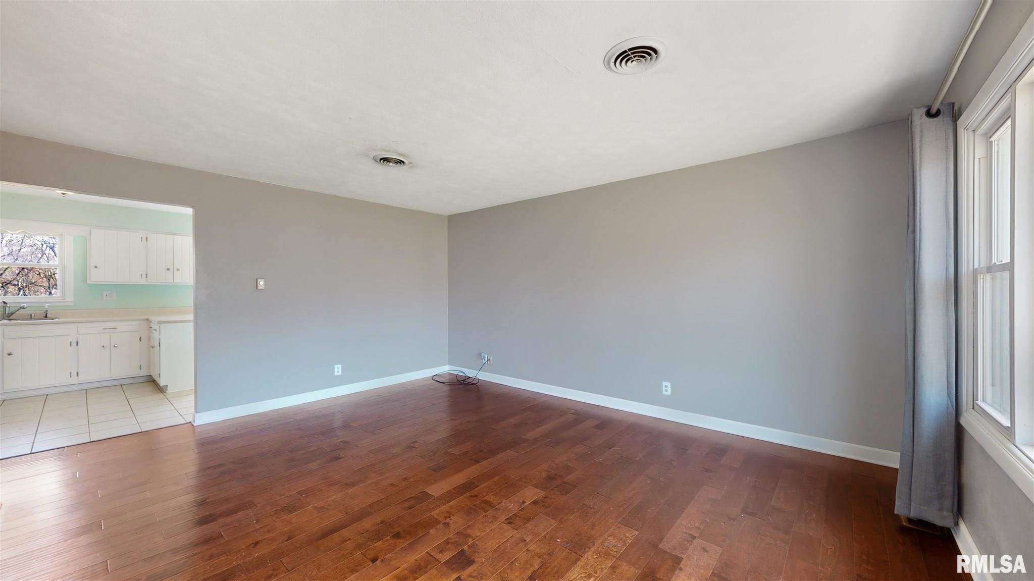 4816 South Valeta Court Mapleton, IL 61547 - Photo 10 of 34