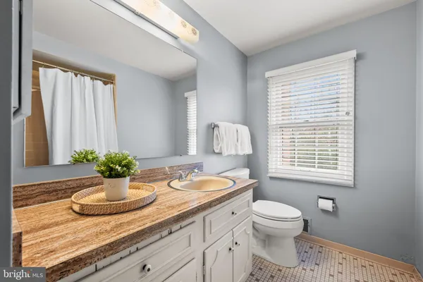 $1,350,000 | 3705 Templeton Place, Alexandria, VA 22304
