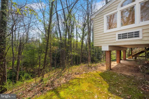 $1,350,000 | 3705 Templeton Place, Alexandria, VA 22304