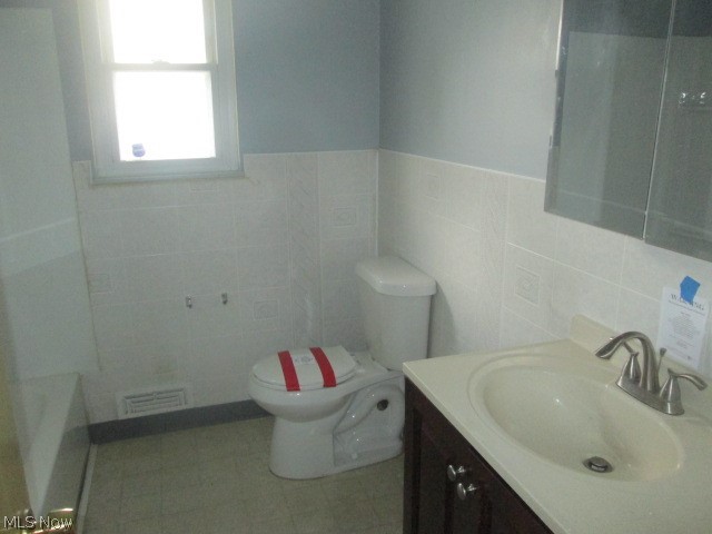 13816 Carpenter Road Cleveland, OH 44125 - Photo 10 of 14