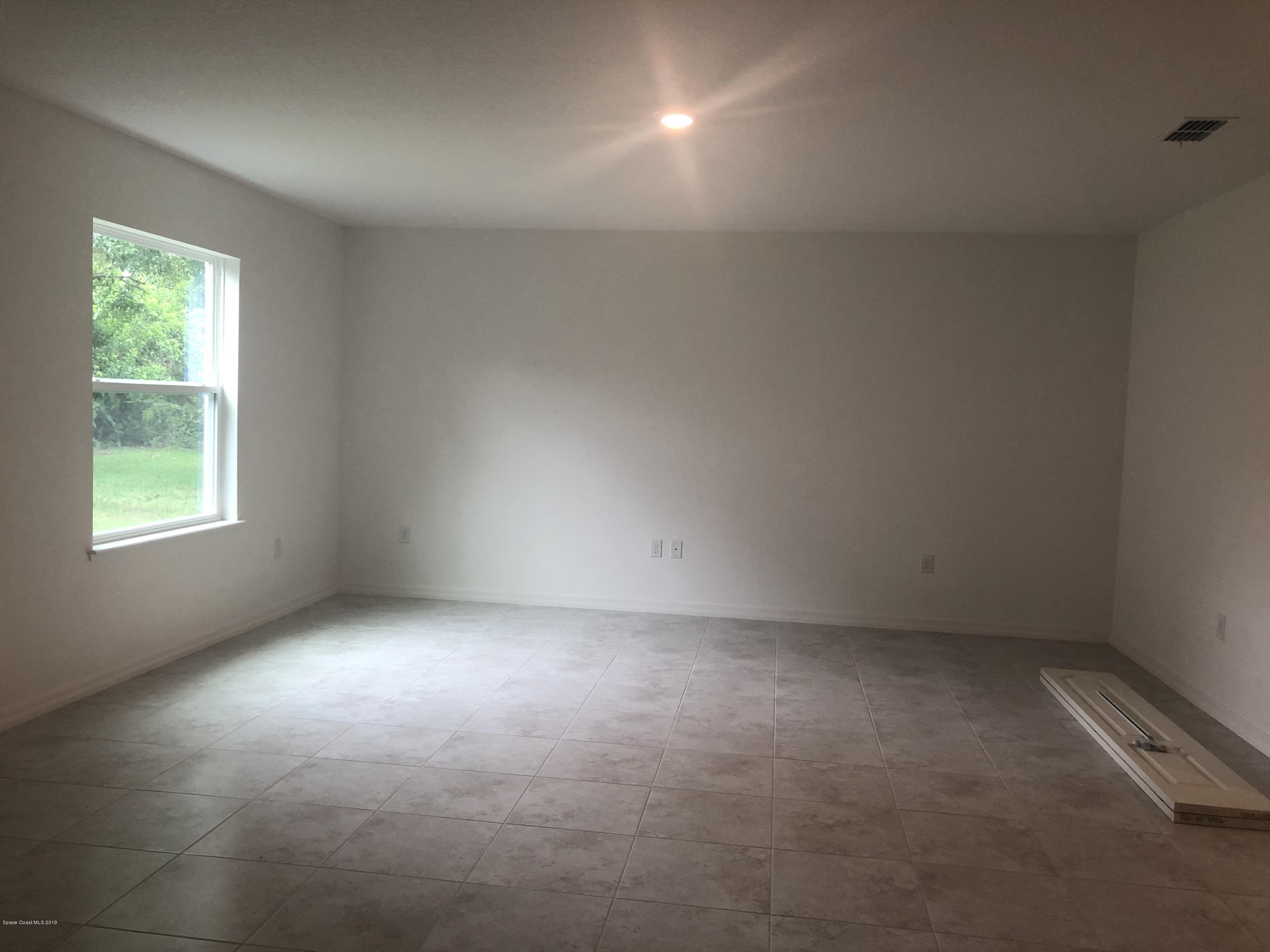 967 Castile Road Southeast Palm Bay, FL 32909 - Photo 11 of 17 IMG_3400