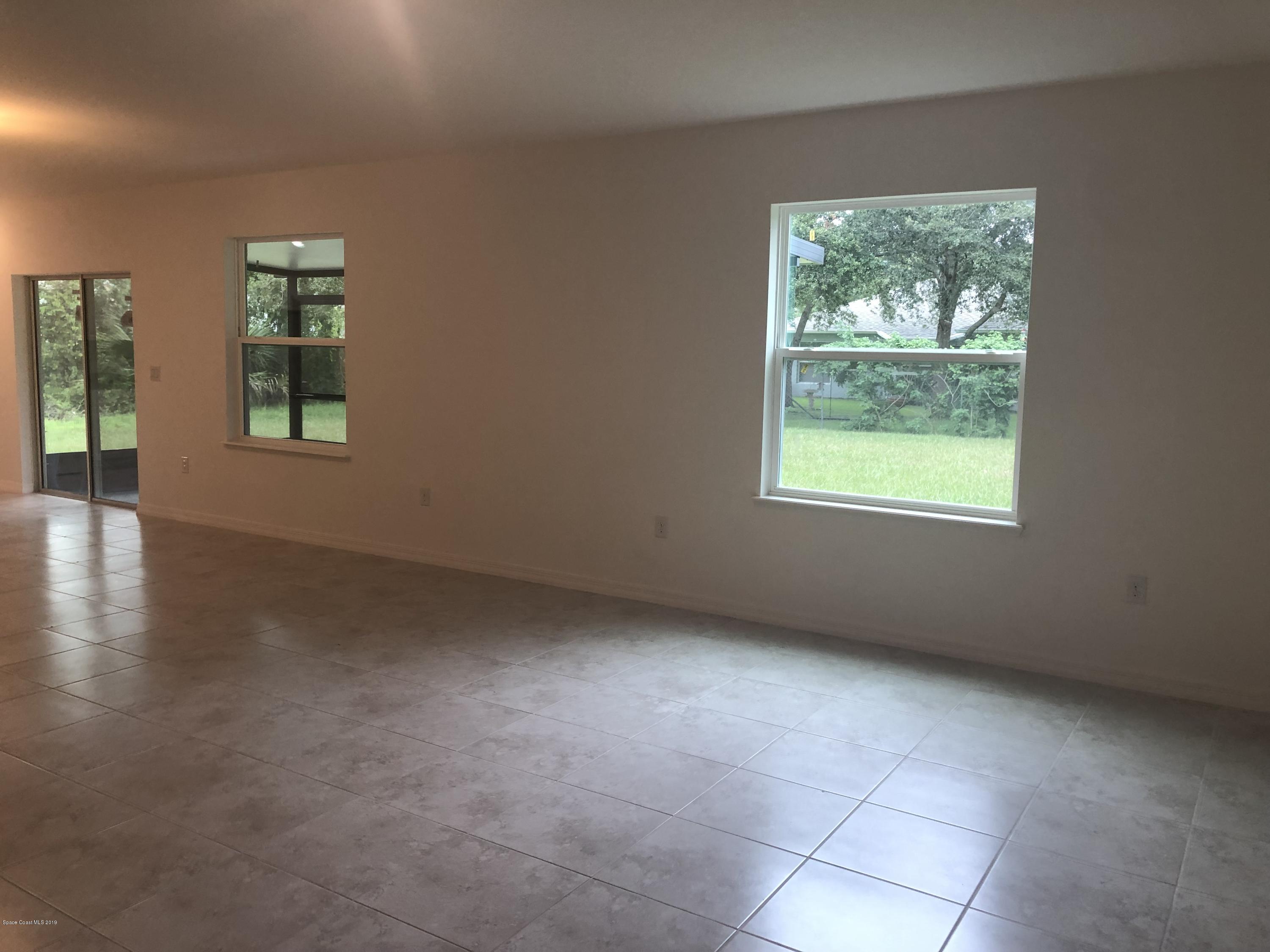 967 Castile Road Southeast Palm Bay, FL 32909 - Photo 5 of 17 IMG_3384 - Copy