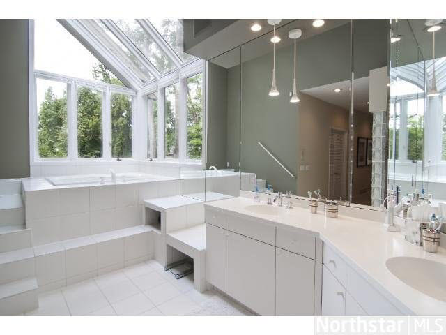 16502 Ringer Road Wayzata, MN 55391 - Photo 18 of 18 Gallery Image 18
