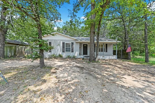 $250,000 | 214 Wild Flower Drive, Gun Barrel City, TX 75156