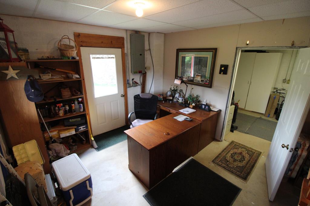 206 Pottery Road Fancy Gap, VA 24328 - Photo 38 of 63 Gallery Image 38
