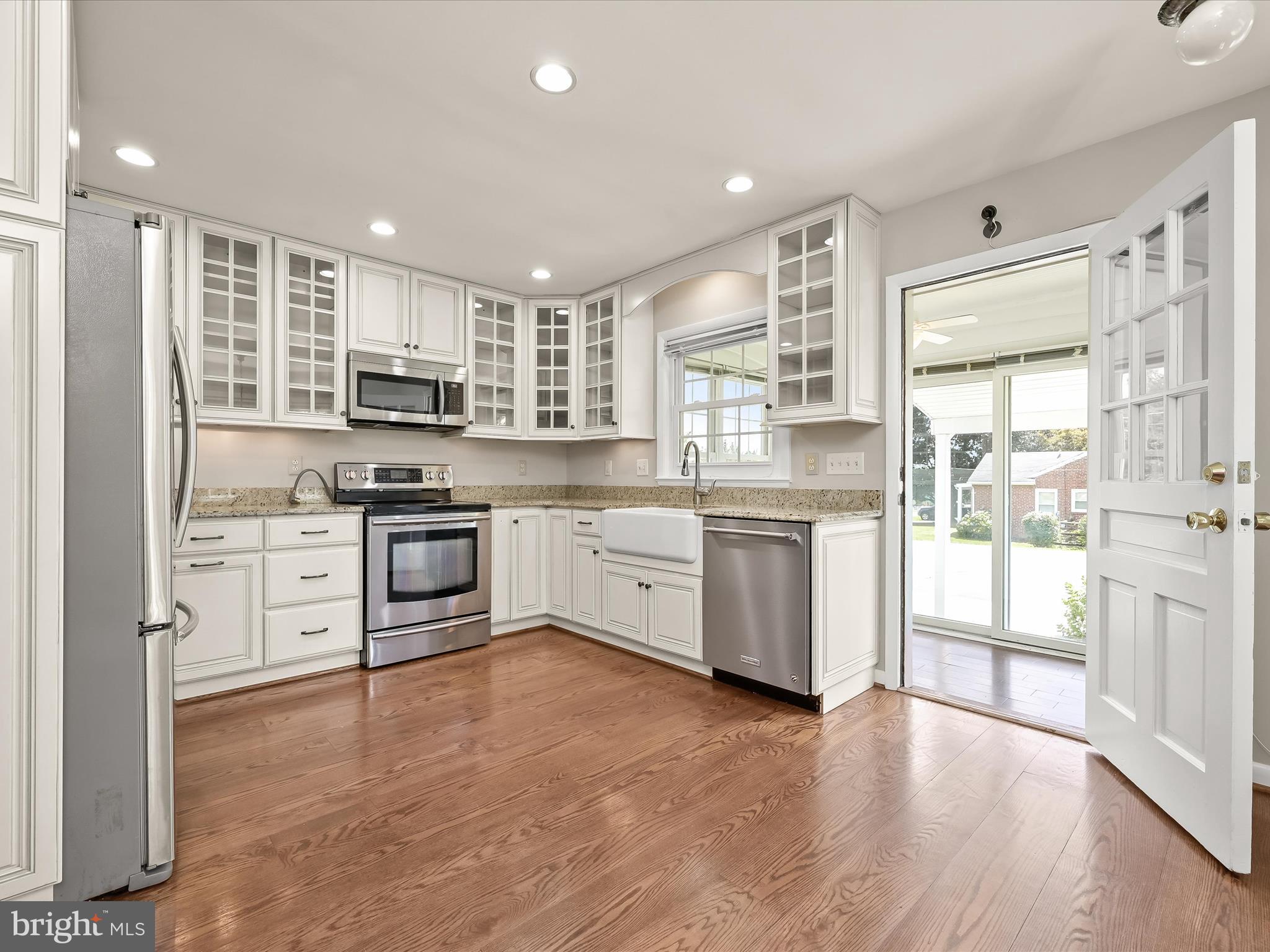 5922 Ridge Road Mount Airy, MD 21771 - Photo 17 of 63 Kitchen