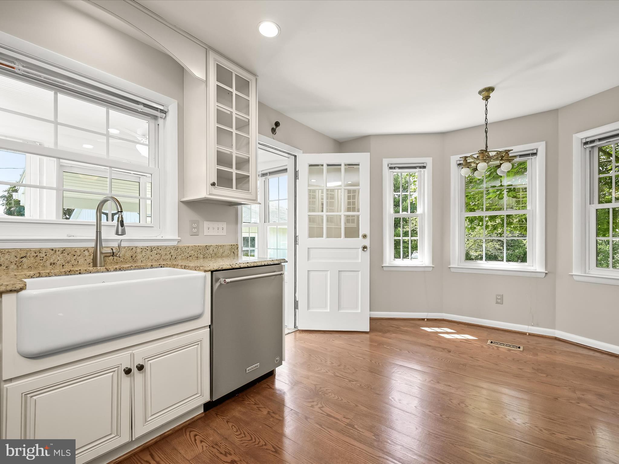 5922 Ridge Road Mount Airy, MD 21771 - Photo 20 of 63 Kitchen