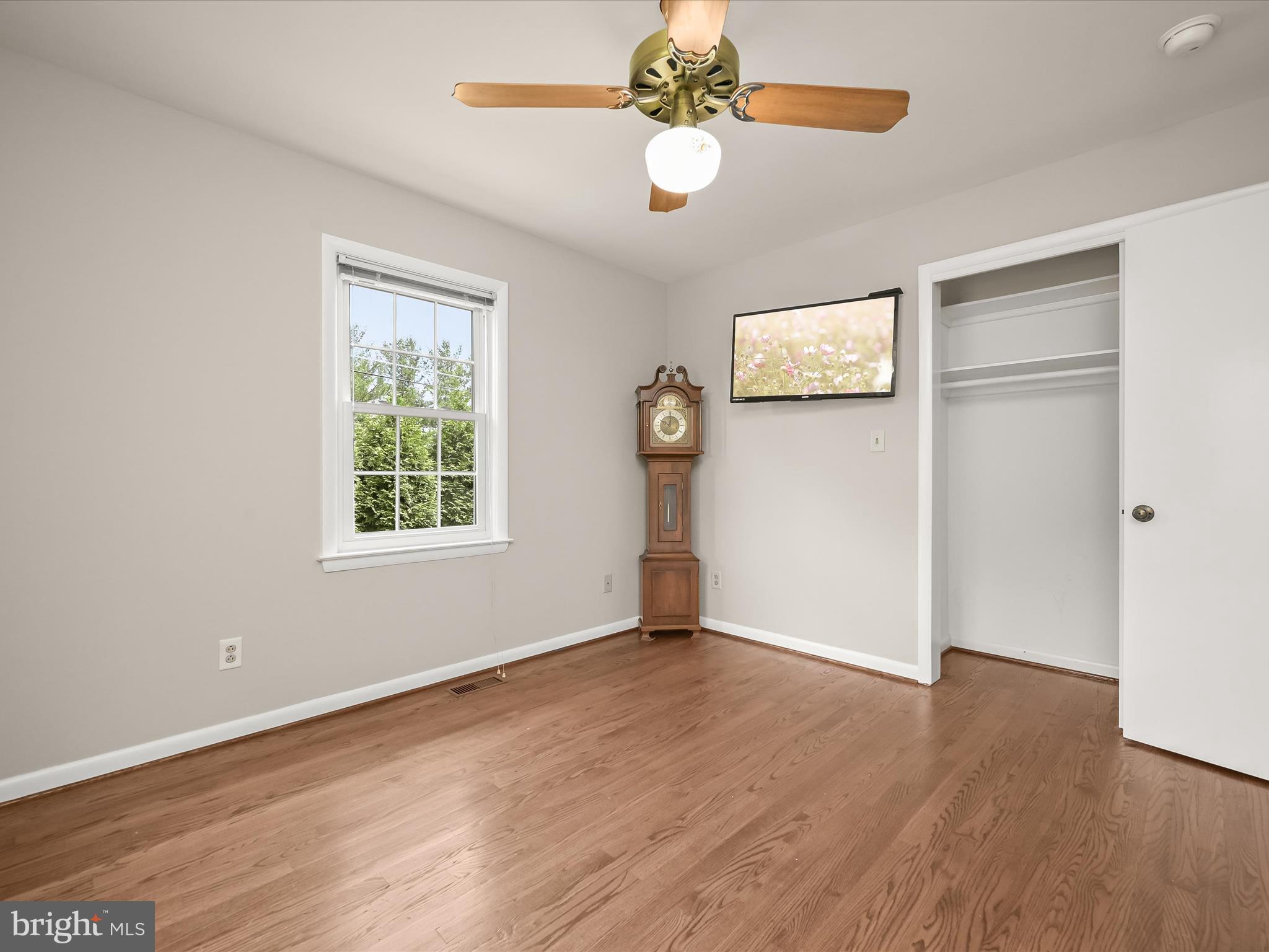 5922 Ridge Road Mount Airy, MD 21771 - Photo 31 of 63 Hardwood Floors