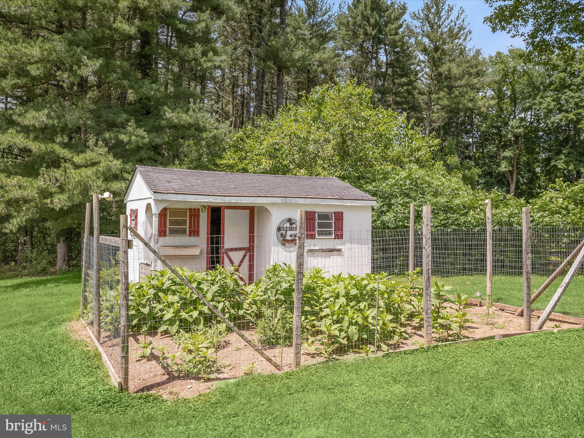 5922 Ridge Road Mount Airy, MD 21771 - Photo 46 of 63 Garden