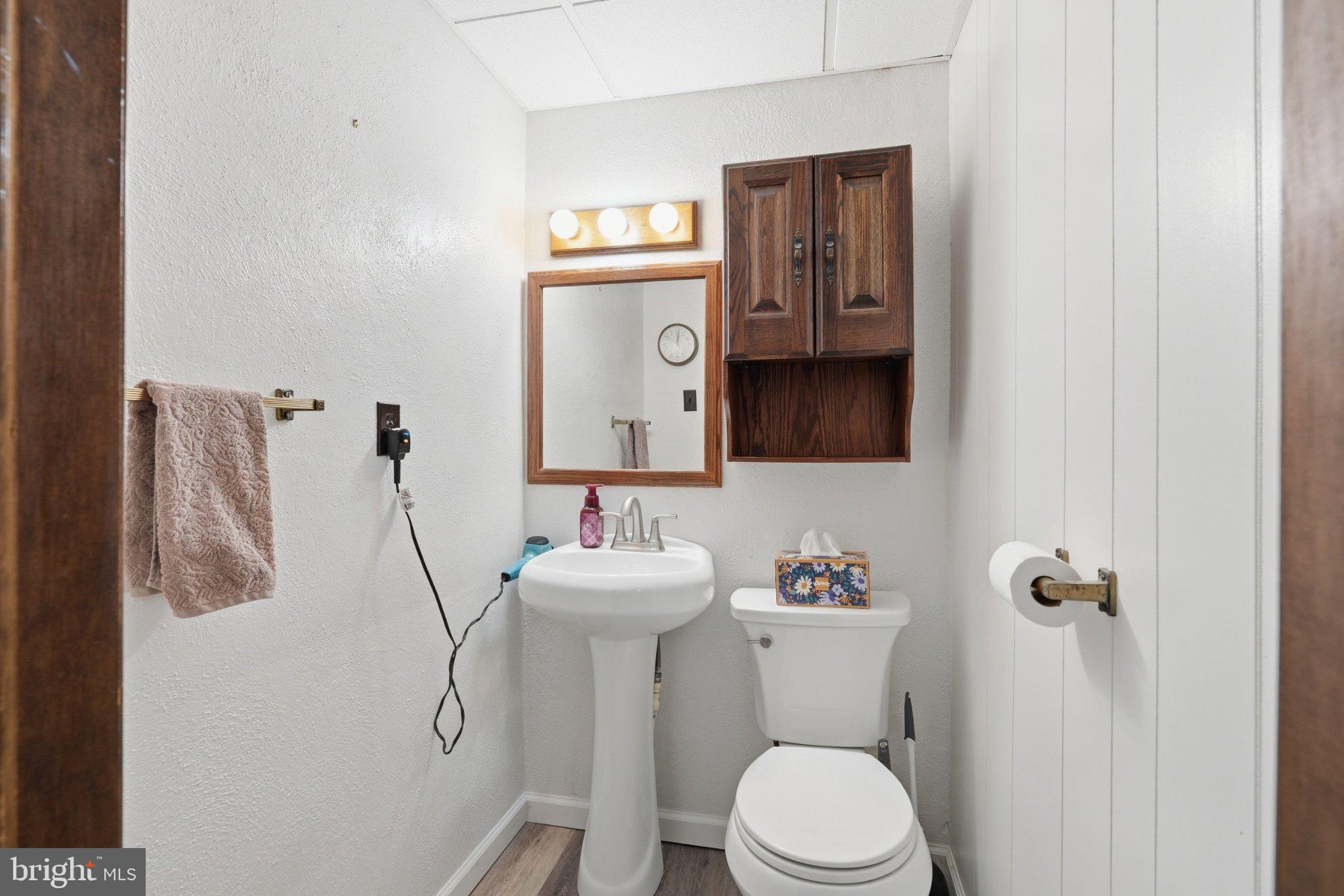 1385 Woodmere Road Pottstown, PA 19464 - Photo 24 of 63 Cozy and functional bathroom space.