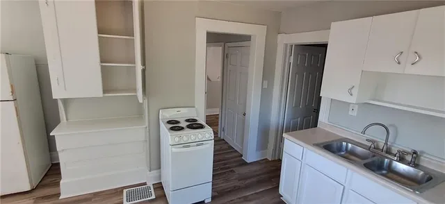 $725 | 2319 Charles Street, Unit 1/2, St. Joseph, MO 64501