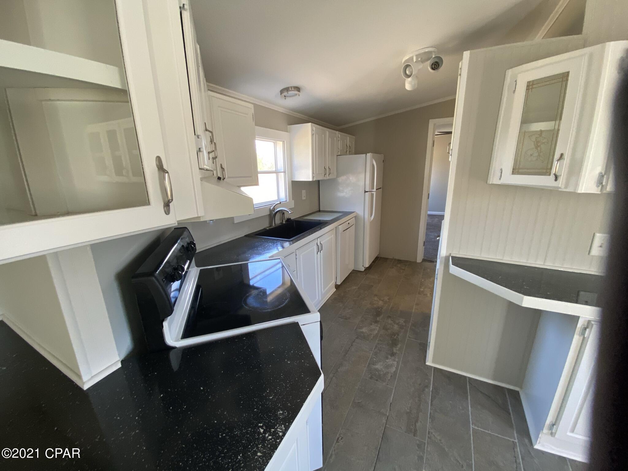 2497 Sandridge Church Road Grand Ridge, FL 32442 - Photo 6 of 28 Gallery Image 6