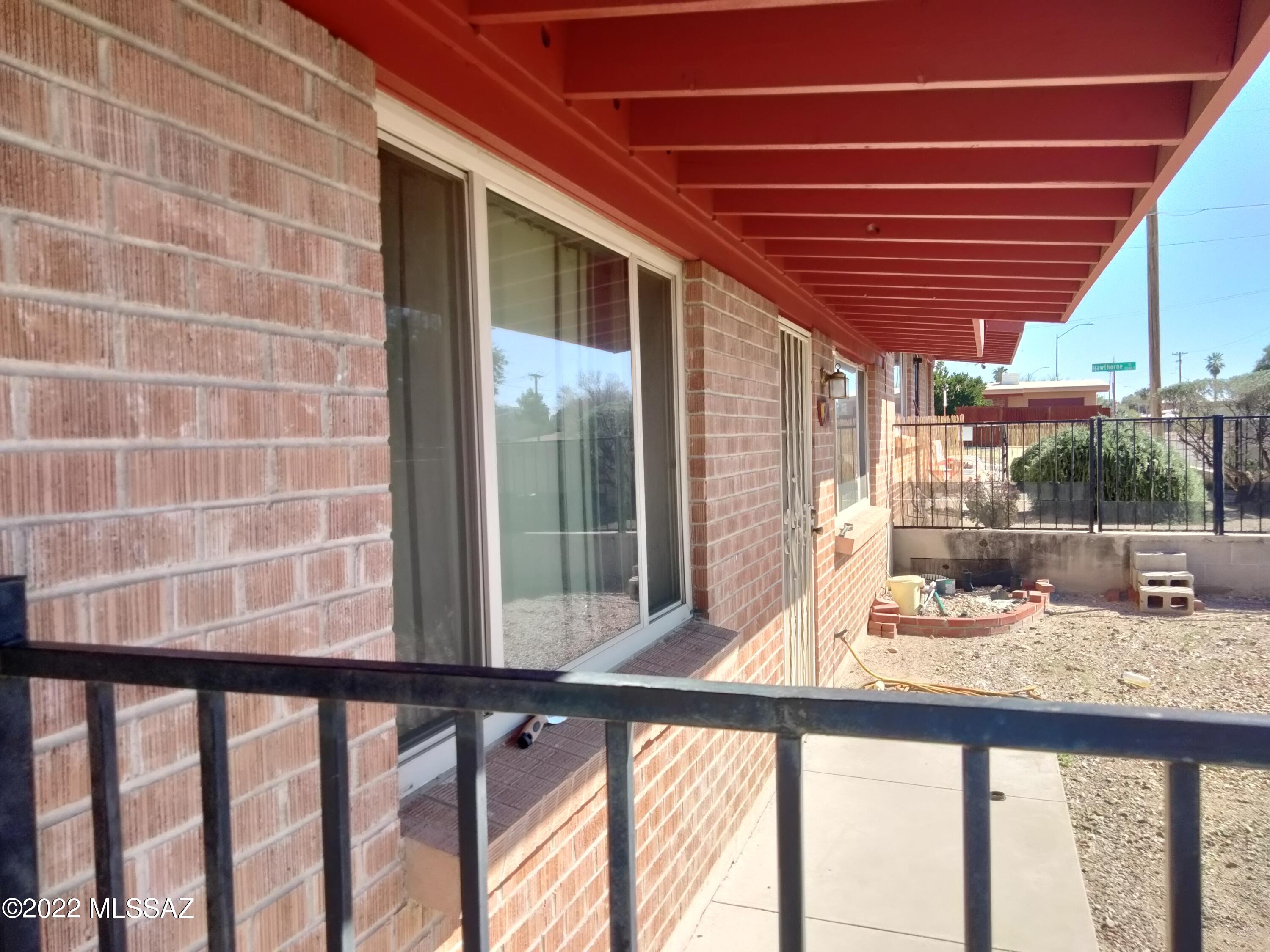 950 North Craycroft Road Tucson, AZ 85711 - Photo 2 of 16