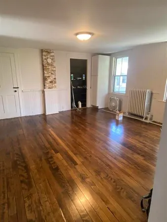 $2,300 | 76 Warren Street, Unit 1, Concord, NH 03301