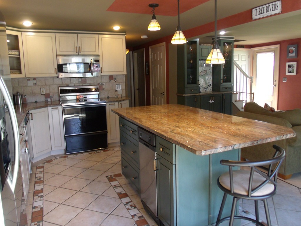 43 Glenn Street Three Rivers, MA 01080 - Photo 12 of 30