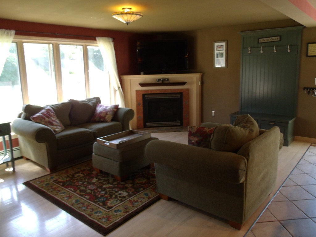 43 Glenn Street Three Rivers, MA 01080 - Photo 13 of 30