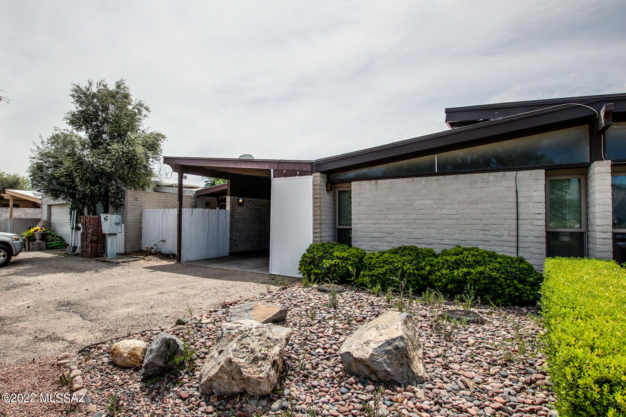 6004 East Grant Road Tucson, AZ 85712 - Photo 6 of 22