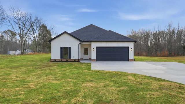 $365,000 | 4140 Riley Creek Road, Normandy, TN 37360