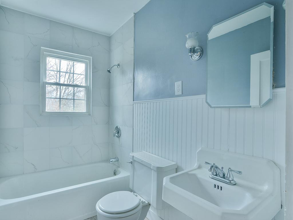 114 Spruce Street Greeneville, TN 37745 - Photo 14 of 28 Photo 14
