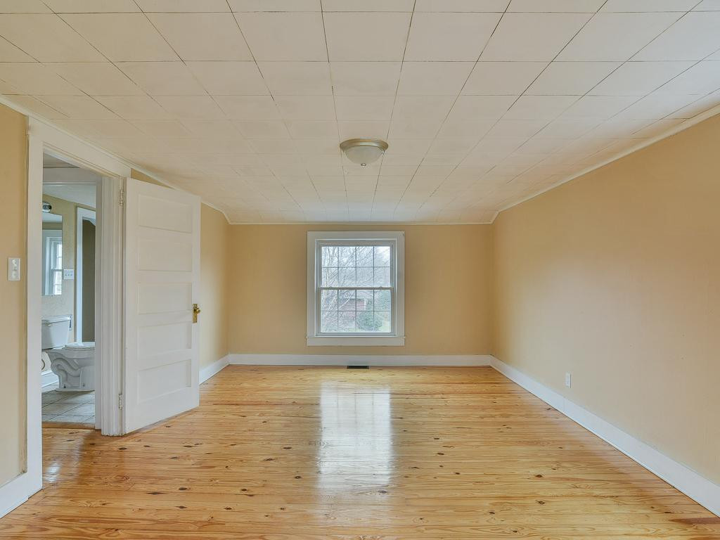 114 Spruce Street Greeneville, TN 37745 - Photo 8 of 28 Photo 8