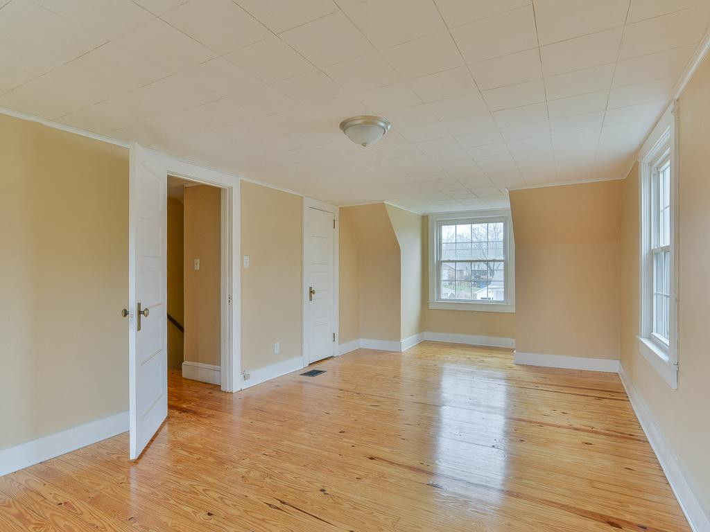 114 Spruce Street Greeneville, TN 37745 - Photo 9 of 28 Photo 9