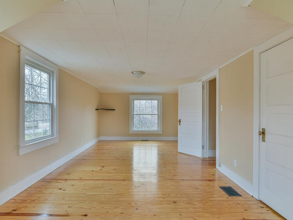 114 Spruce Street Greeneville, TN 37745 - Photo 10 of 28 Photo 10